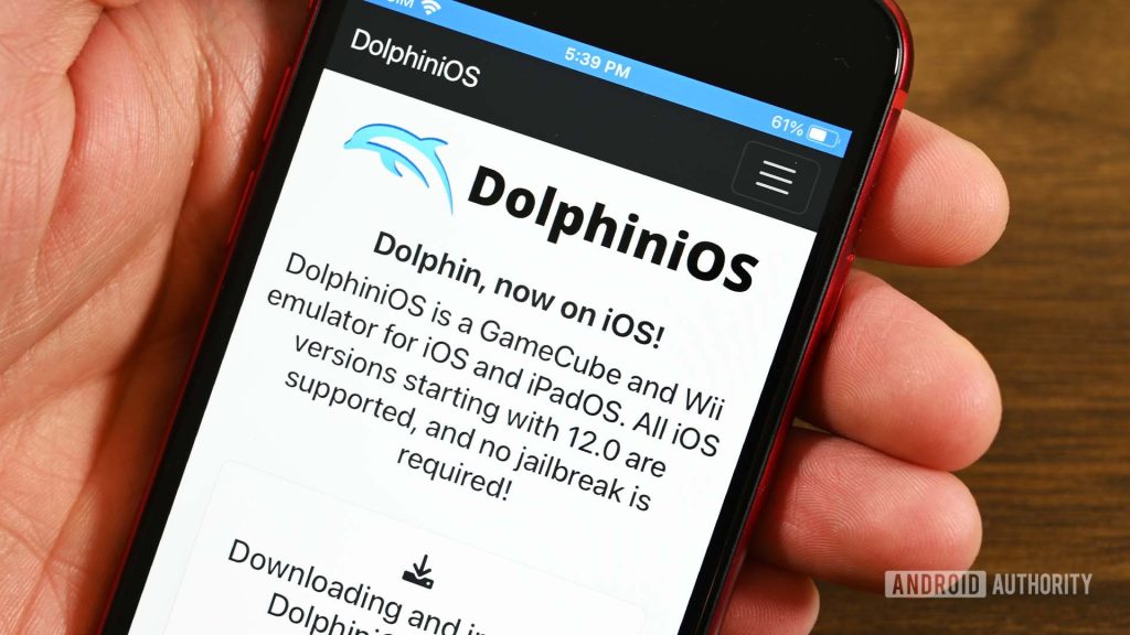 What is DolphiniOS?